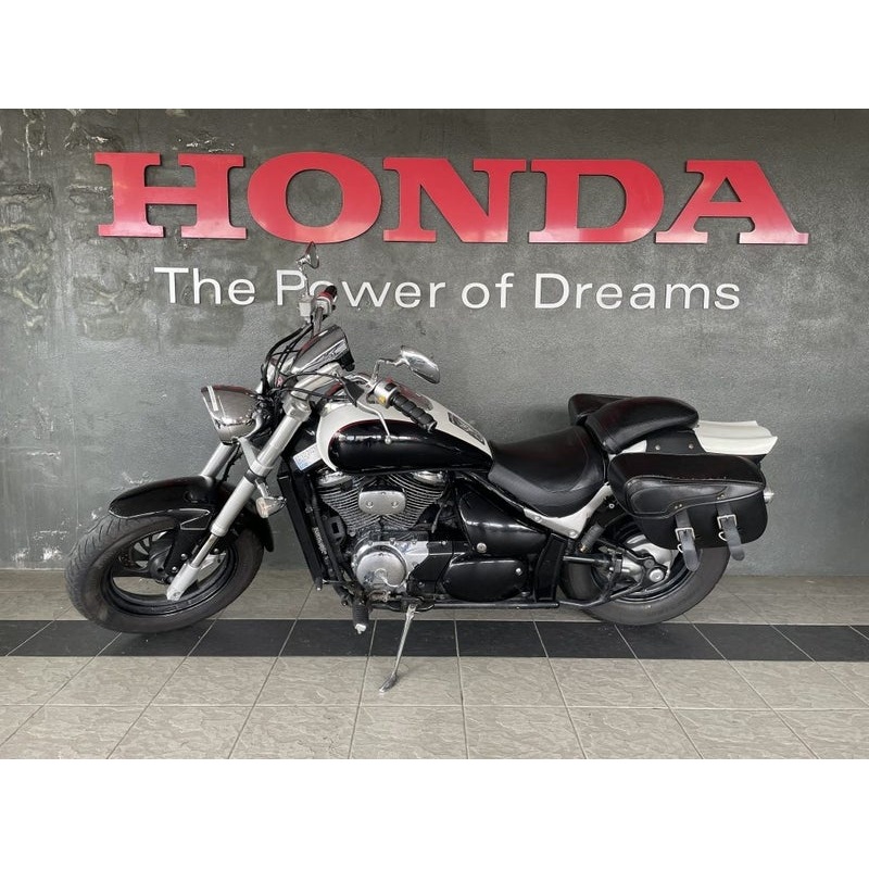 2010 Suzuki VZ800 Suzuki VZ800 M50 Boulevard